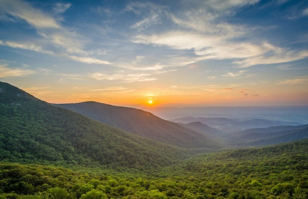 Shenandoah Valley: Location, History, Weather, Things to Do & Travel Guide Shenandoah Valley Weather