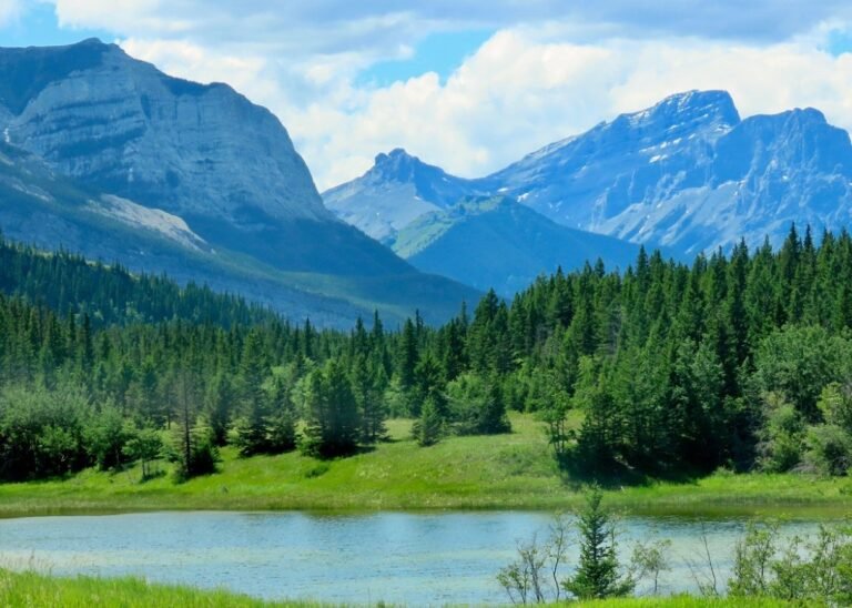 Bow Valley: Location, History, Weather, Things to Do & Travel Guide Bow Valley Weather