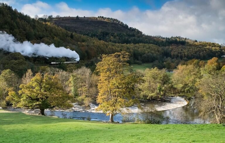 Llangollen Valley: Location, History, Weather, Things to Do & Travel Guide Llangollen Valley Weather